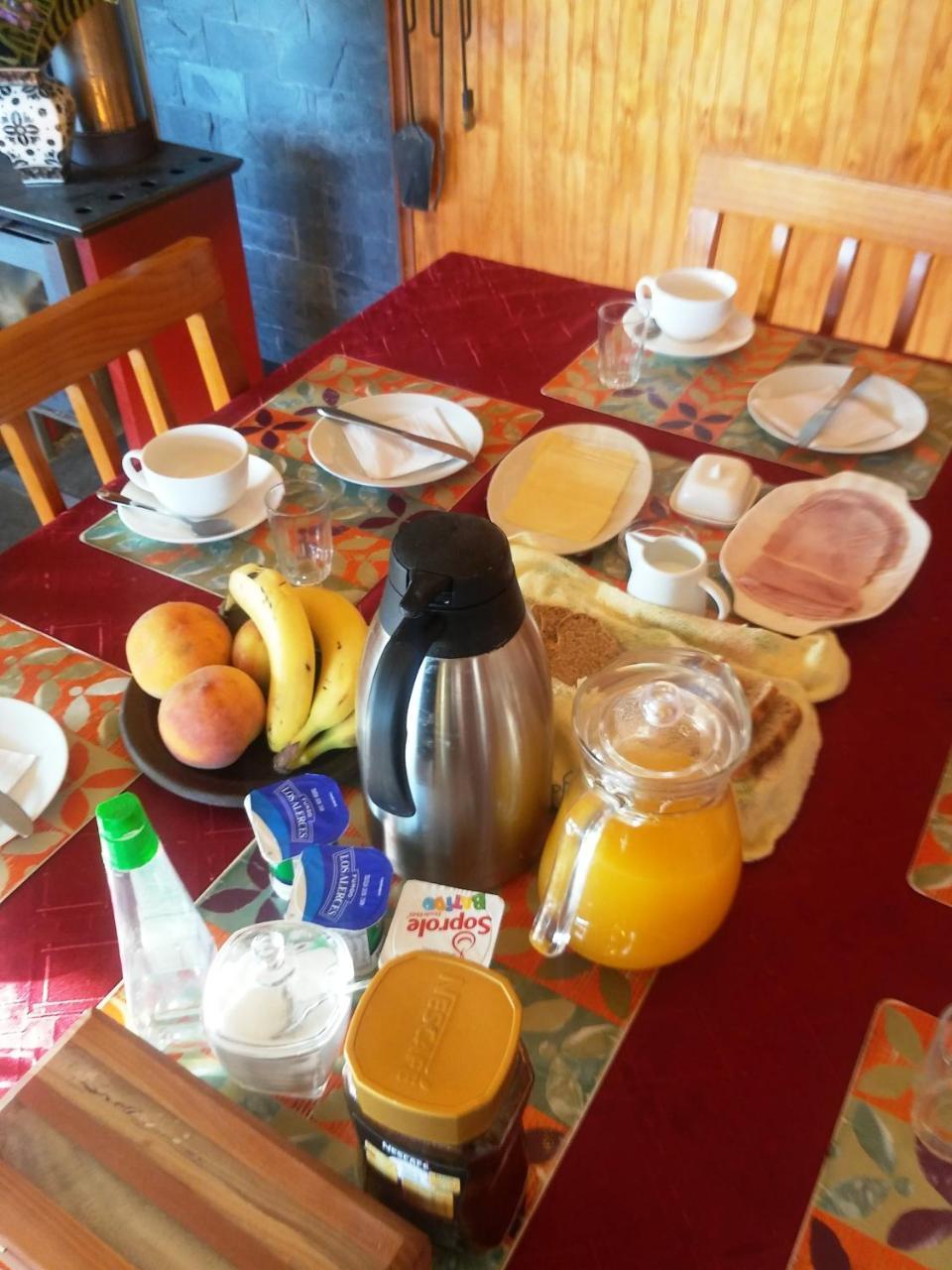 プエルトモント Colores Del Puerto Bed & Breakfast エクステリア 写真